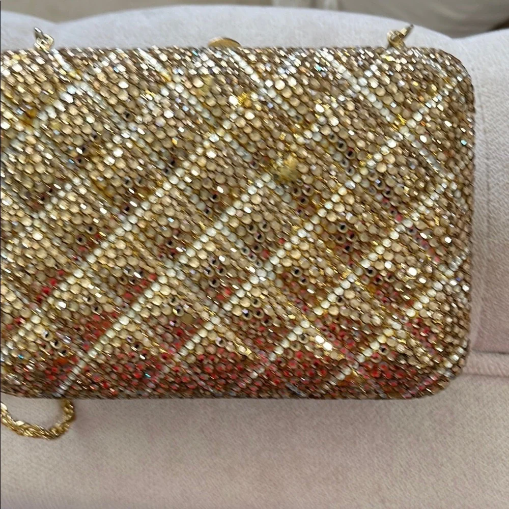 Elegant delill Italy Gold Crystal Evening Clutch- beautiful bag missing stones
